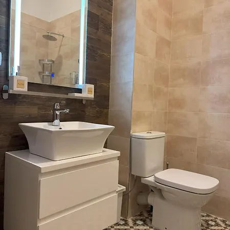 Апартаменты Snowline Flora *