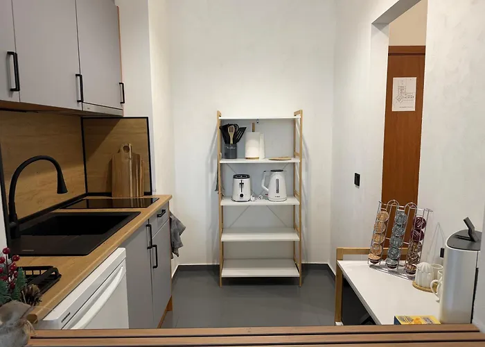 Snowline Flora Borovets